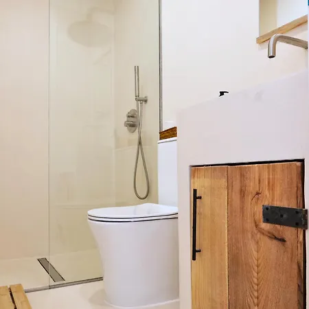 Aparthotel Nomad *